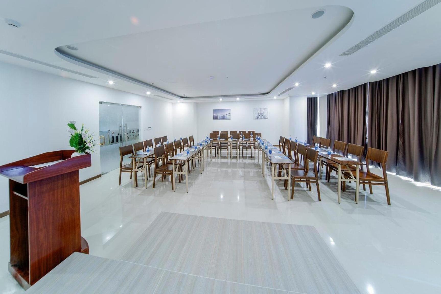 Atlantic Nha Trang Hotel Bagian luar foto