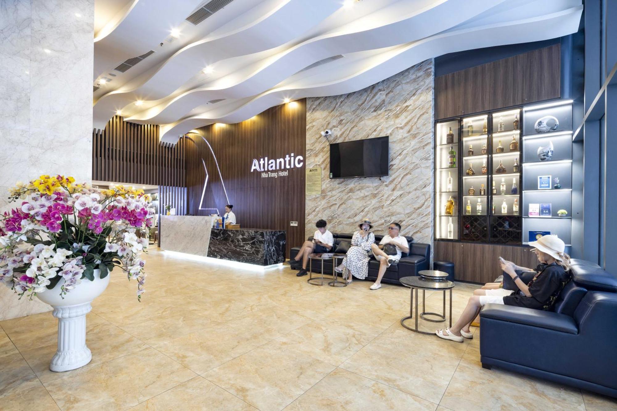 Atlantic Nha Trang Hotel Bagian luar foto